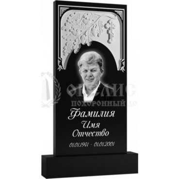 Фрезерованный памятник из гранита с крестом и дубовой веткой №143